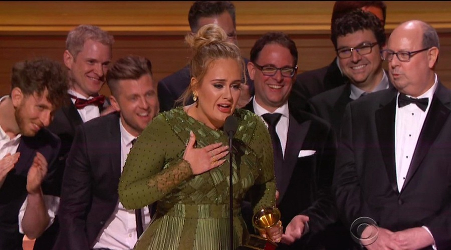 Grammyje za album, pesem in posnetek leta je osvojila Adele! (foto: profimedia)