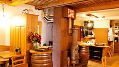 Pivnica in žar za razvpito zvezdico