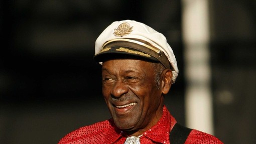 Umrl je legendarni kitarist Chuck Berry