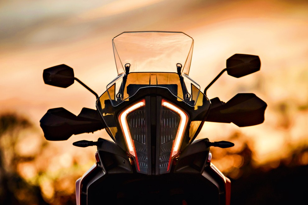 Prvi test novega KTM 1290 Super Adventure S na Siciliji