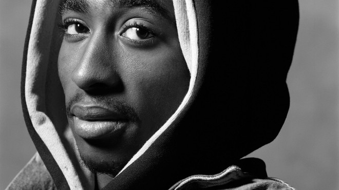 Tupac Shakur kot prvi samostojni rap izvajalec sprejet v Dvorano slavnih rock'n'rolla (foto: profimedia)