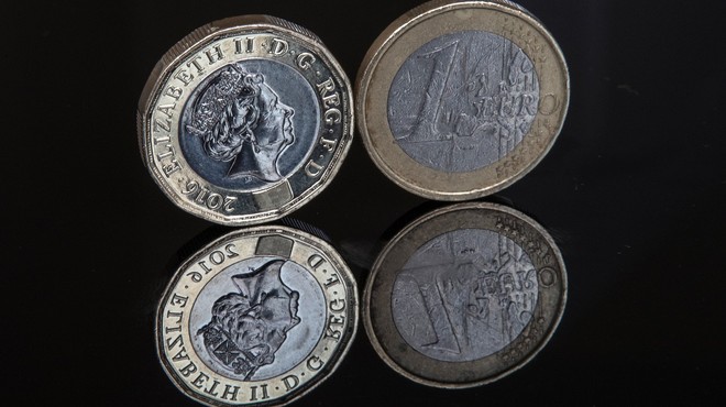 V žepih Britancev odslej tudi dvanajstkotni kovanci (foto: profimedia)