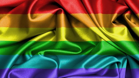 Umrl je oče mavrične zastave Gilbert Baker