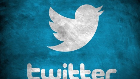 Twitter še vedno z izgubo