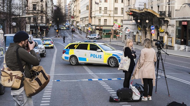Kaos v Stockholmu: tovornjak zapeljal v množico ljudi! Več mrtvih in veliko ranjenih! (foto: profimedia)