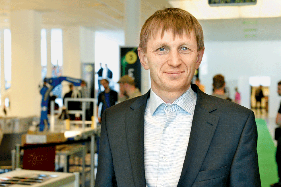 Dr. Marko Munih: Človek zna čustvovati, robot pa ne (foto: Primož Predalič)