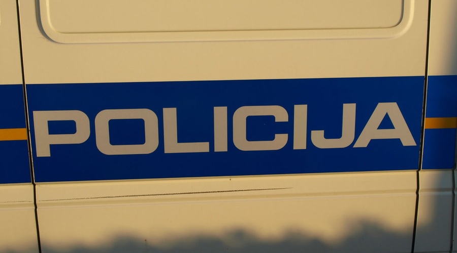 Vlekla jo je za lase in dušila: grozljiv napad na znano novinarko (vse zaradi odmevnega posnetka) (foto: profimedia)