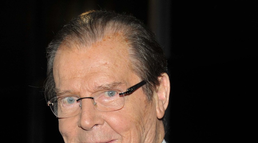 Umrl je britanski igralec Roger Moore! (foto: profimedia)