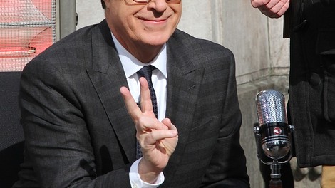 Komik Colbert ne bo kaznovan zaradi nesramnosti do Trumpa