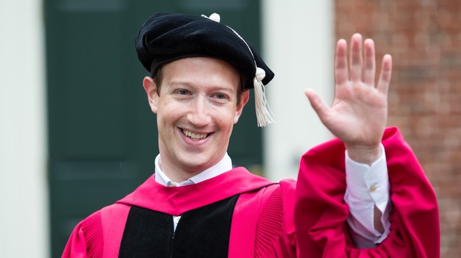 Mark Zuckerberg je harvardskim diplomantom govoril o smislu in univerzalnem temeljnem dohodku! (foto: profimedia)