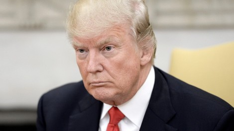 Trump umika ZDA iz pariškega podnebnega sporazuma: Najprej Amerika, potem Zemlja!