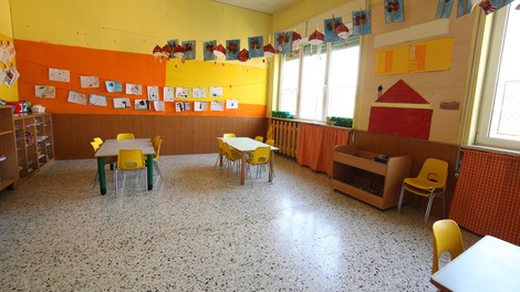 Pet zaposlenih v vrtcu zaradi uhajanja plina na pregled, noben otrok ni bil poškodovan
