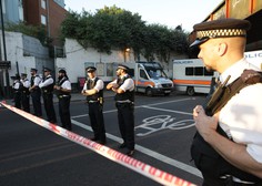Londonski incident, ko je kombi zapeljal v vernike pred mošejo, je teroristično dejanje!