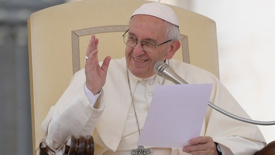 
                            Papež na visok položaj v vatikanskem uradu imenoval žensko (foto: profimedia)