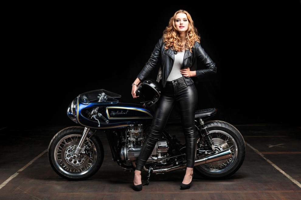 Krasna honda GL 1000 za darilo na MotörCityju