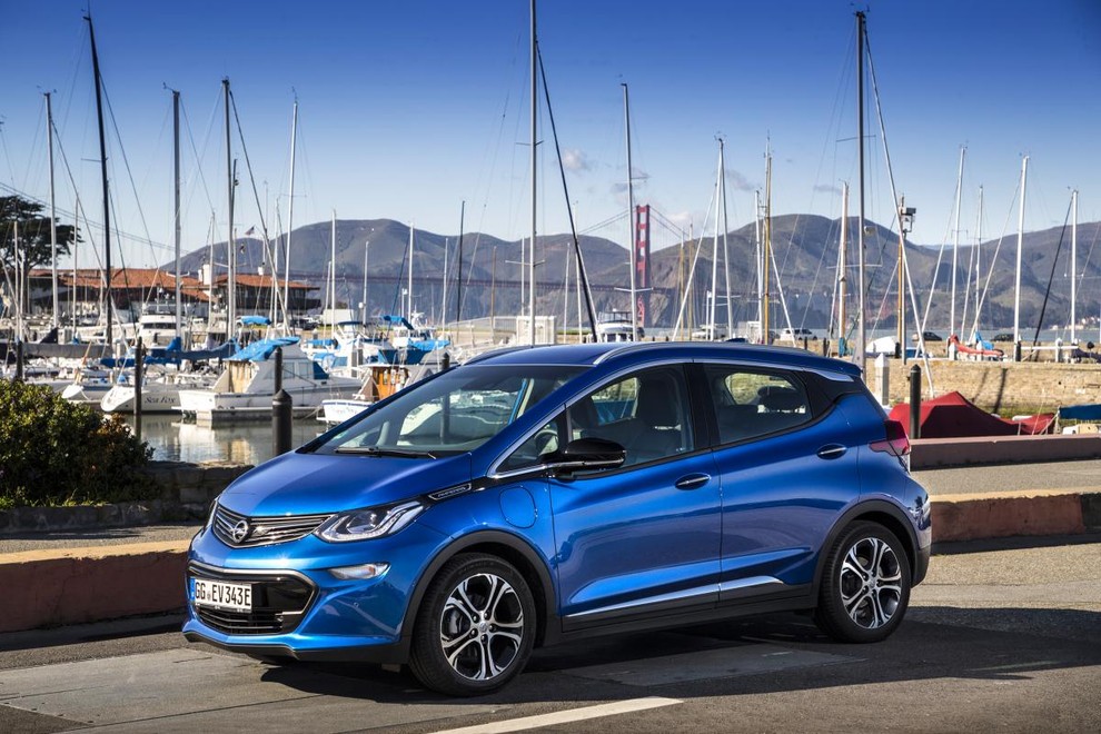 Opel Ampera: Električni američan kot prvi 'ljudski' električni avtomobil