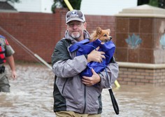 Tropska nevihta Harvey že dosegla obalo Louisiane