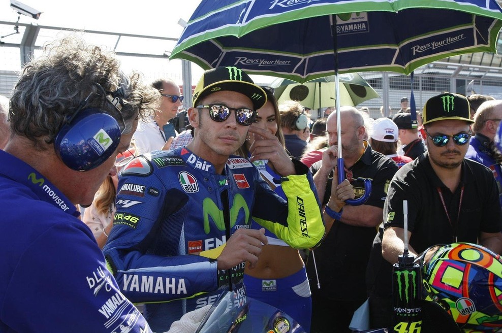 Valentino Rossi se zaradi hude poškodbe poslavlja od naslova svetovnega prvaka (foto: profimedia)