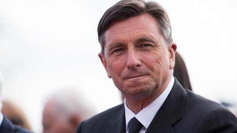 Pestro ob stojnicah za zbiranje podpisov pod predsedniške kandidature