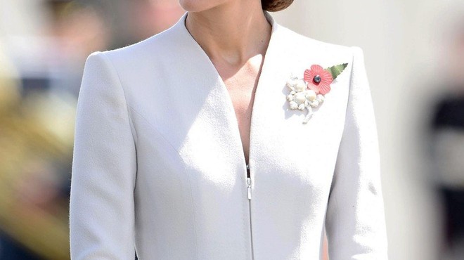 Francoska revija Closer bo za objavo vojvodine Kate "zgoraj brez" plačala 100.000 evrov! (foto: profimedia)