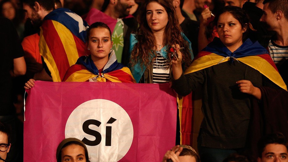 
                            Katalonci na referendumu odločno ZA neodvisnost! (foto: profimedia)