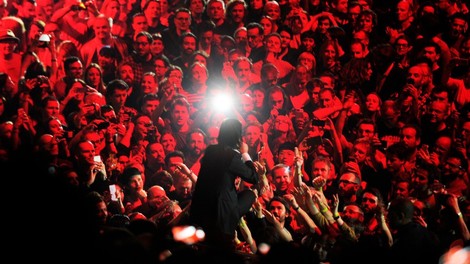 Nick Cave se seli v Stožice