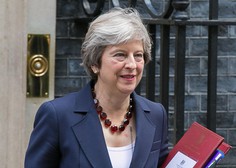 Theresa May ne bo zaprosila za daljšo preložitev brexita