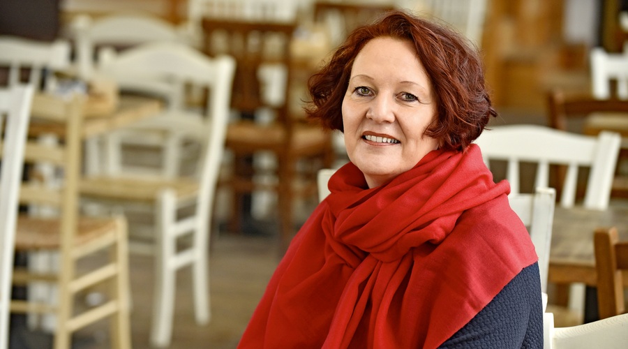 Barbara Stegel: V Evropi smo zelo analitični in tej analitiki včasih  ne znamo dodati okusa ljubezni. (foto: Igor Zaplatil)