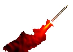 Severna Koreja iz kljubovanja Trumpu izstrelila novo balistično raketo