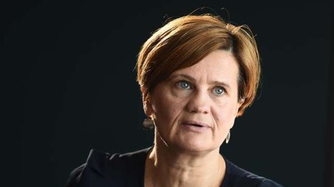 Književna nagrada modra ptica za roman Pogodba Mojce Širok