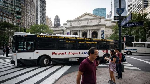 Newyorška policija aretirala osumljenca za podtaknjeno bombo pod avtobusno postajo Port Authority