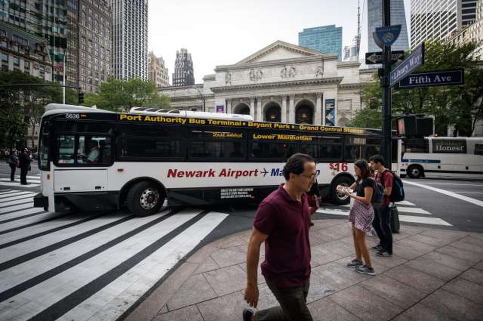 Newyorška policija aretirala osumljenca za podtaknjeno bombo pod avtobusno postajo Port Authority (foto: Nebojša Tejić/STA)