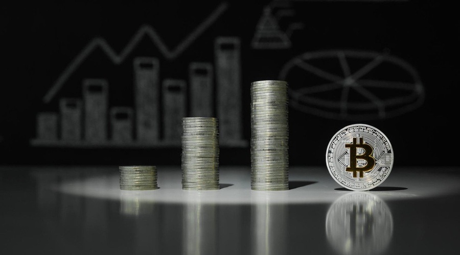 Bitcoin je po govoricah o hekerskem napadu na azijskih borzah izgubil 15 odstotkov (foto: profimedia)