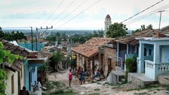 Kubanski predsednik Raul Castro naj bi se aprila upokojil