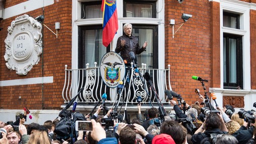 Assange dobil ekvadorsko osebno identifikacijsko številko 1729926483!