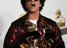 Bruno Mars z grammyji za album, ploščo in pesem leta