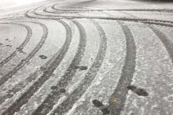 Sneg povzroča največ preglavic na cestah, še posebno na primorski avtocesti!