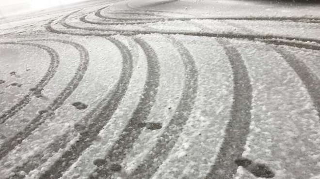 Sneg povzroča največ preglavic na cestah, še posebno na primorski avtocesti! (foto: Stanko Gruden/STA)