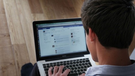 Facebook nad sporne ali lažne račune - izbrisal jih je 583 milijonov!
