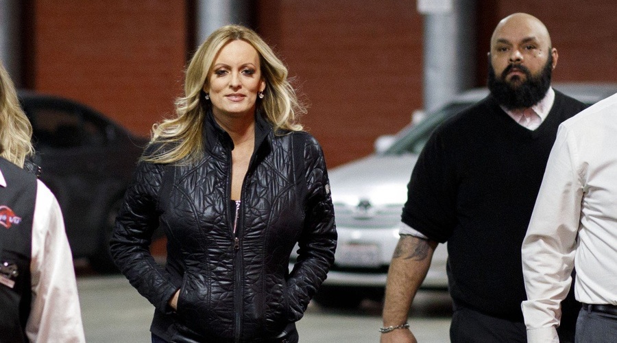 Stormy Daniels toži Donalda Trumpa, ki mu je medtem ušel še en svetovalec! (foto: profimedia)