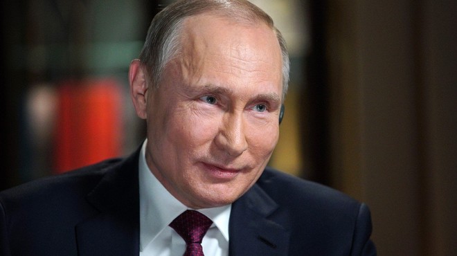 Putin v predvolilnem filmu razkril vrsto skrivnosti: od resnih političnih do zelo rumenih! (foto: prof)