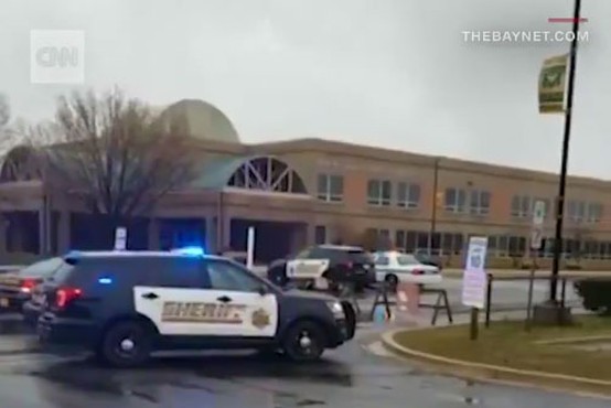 Na šoli v Marylandu v streljanju dva ranjena, strelec umrl