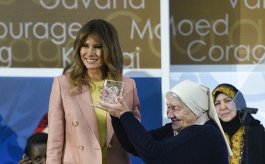 Melania Trump glavna govornica na podelitvi mednarodnih nagrad pogumnim ženskam