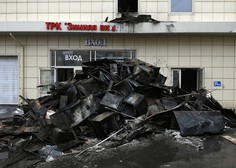 Požar v nakupovalnem središču v Sibiriji zahteval več kot 60 življenj