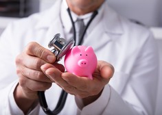 Zavarovalnice dražijo cene premij dopolnilnega zdravstvenega zavarovanja!