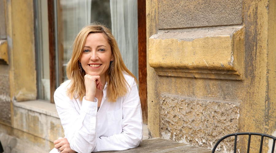 Branka Bizjak Zabukovec: "Ne smemo se jemati preveč resno." (foto: Helena Kermelj)
