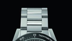 TAG Heuer Carrera Heuer-01: Skeletonizirana legenda