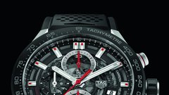 TAG Heuer Carrera Heuer-01: Skeletonizirana legenda