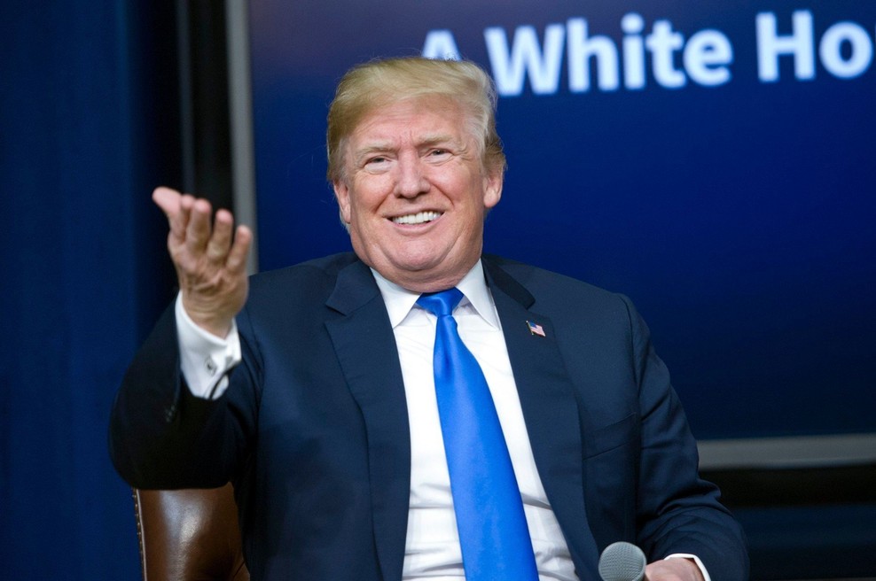 Donald Trump pod lažnim imenom klical revijo Forbes in jim razlagal o svojem premoženju (foto: Profimedia)