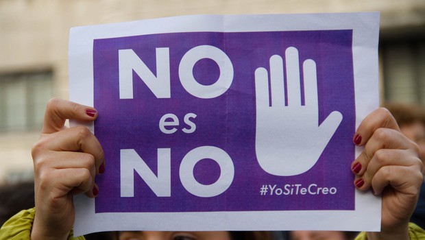 
                            Španija: Množični protesti po oprostilni sodbi za skupinsko posilstvo (foto: Profimedia)